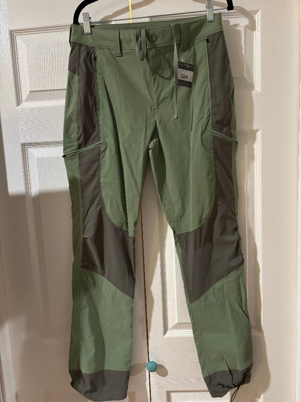 NEW Eddie Bauer Guide Hybrid Pants Size 10